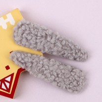 회색/뽀글이삼각똑딱핀